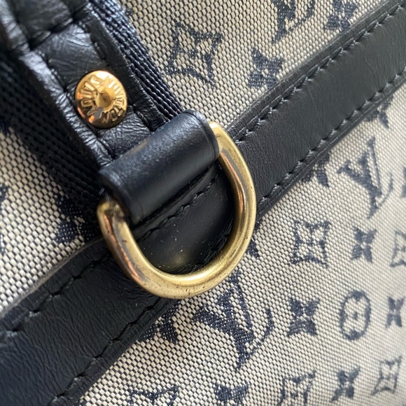 Vintage Louis Vuitton canvas bag - Picture 3 of 8